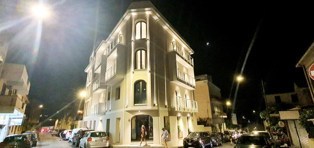 Solmaris Tropea Rooms & Suites Buitenkant foto