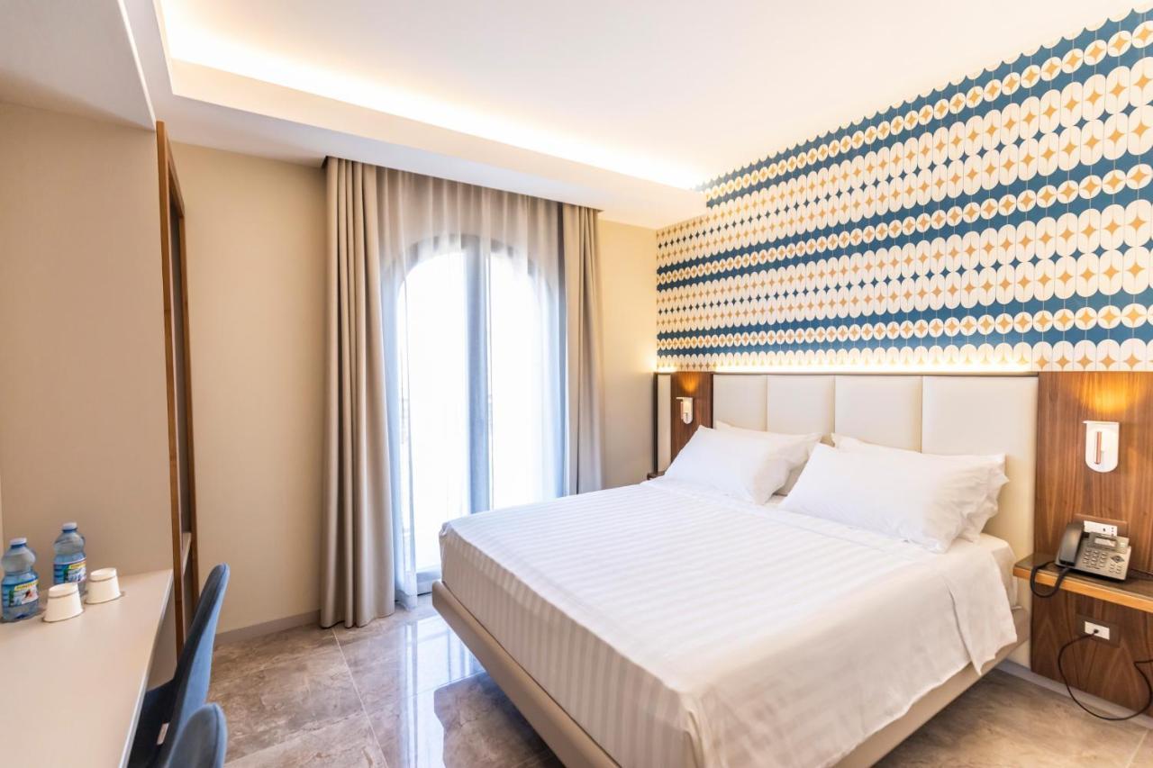 Solmaris Tropea Rooms & Suites Buitenkant foto