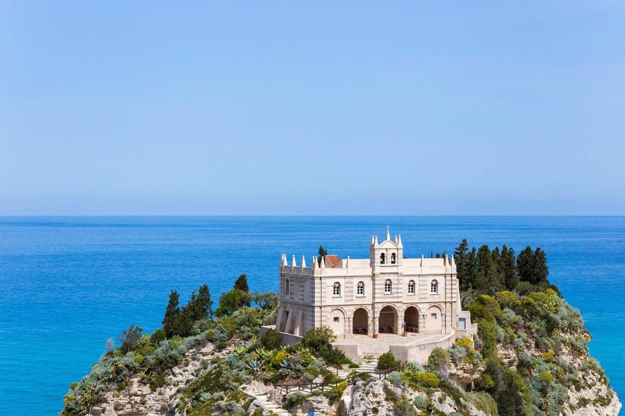 Solmaris Tropea Rooms & Suites Buitenkant foto