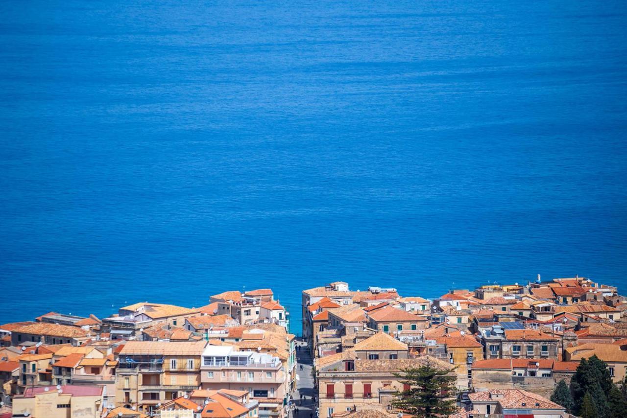 Solmaris Tropea Rooms & Suites Buitenkant foto