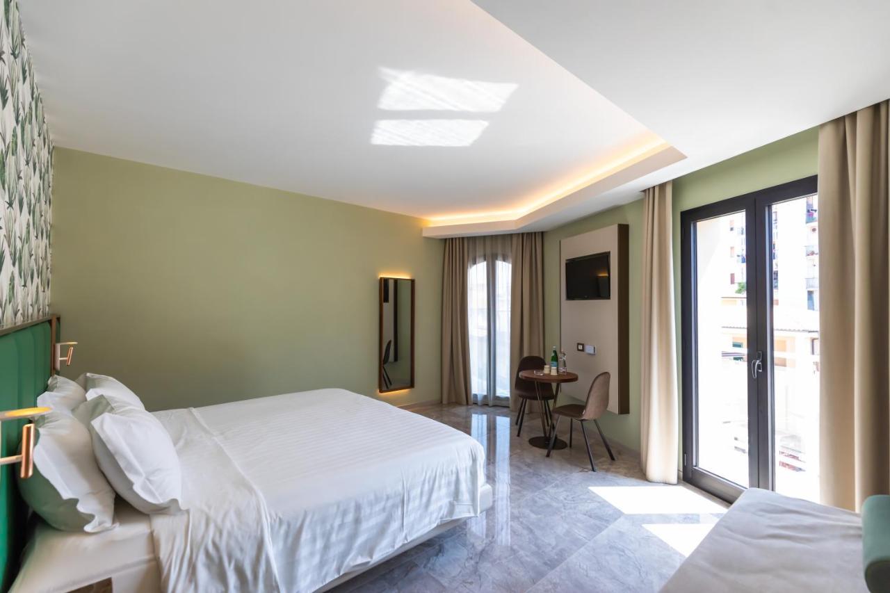Solmaris Tropea Rooms & Suites Buitenkant foto